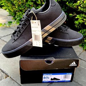 Adidas Men’s Daily 3.0 Skate Shoe Lace Up Canvas Sneakers, NIB